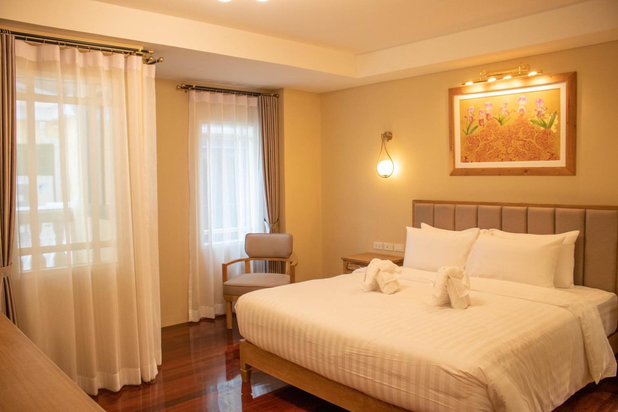 Siri Ratchadamnoen Bangkok Hotel 外观 照片