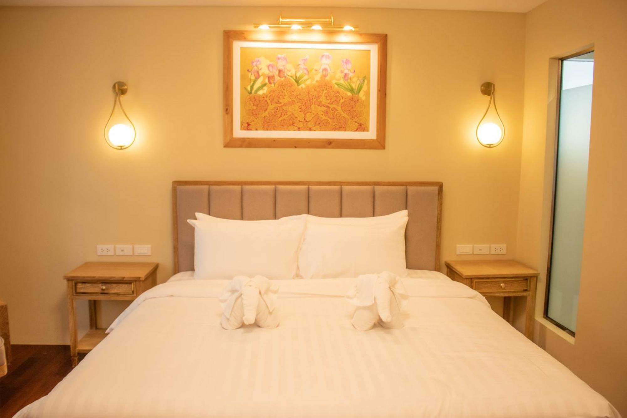 Siri Ratchadamnoen Bangkok Hotel 外观 照片