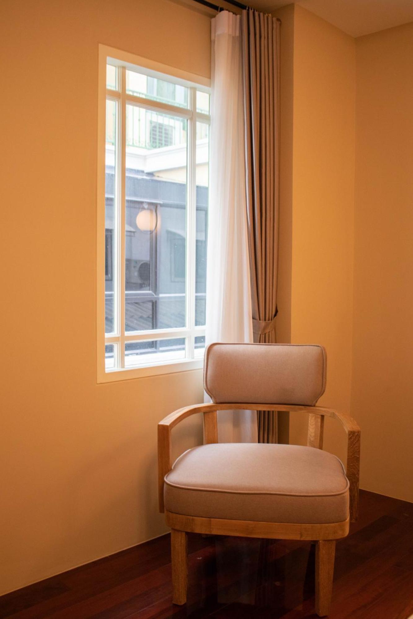 Siri Ratchadamnoen Bangkok Hotel 外观 照片